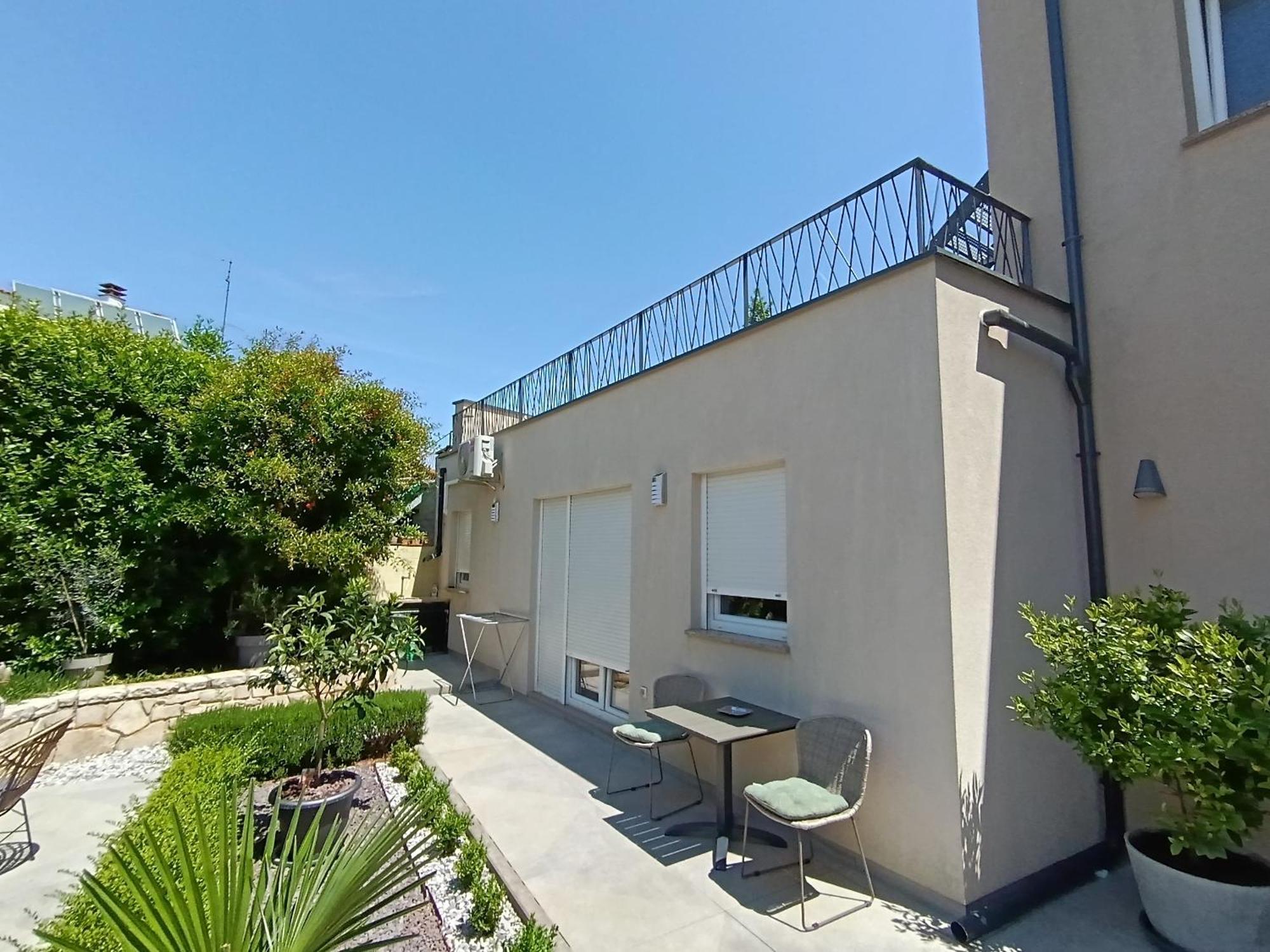 Faveria Apartments Amphitheater With Free Parking بولا المظهر الخارجي الصورة