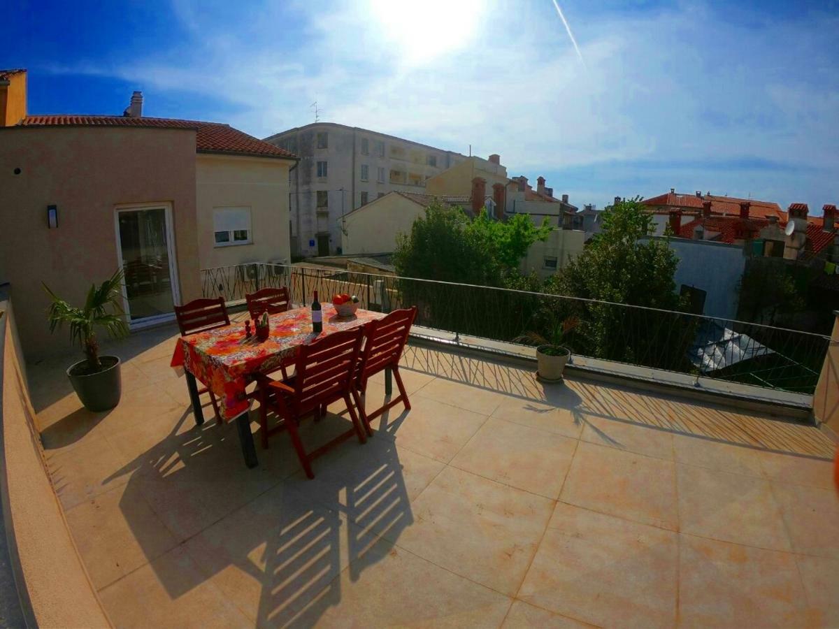 Faveria Apartments Amphitheater With Free Parking بولا المظهر الخارجي الصورة