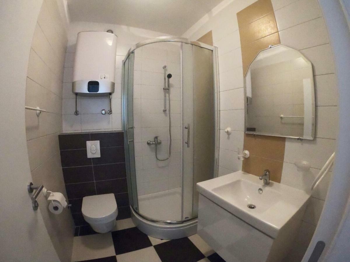 Faveria Apartments Amphitheater With Free Parking بولا المظهر الخارجي الصورة